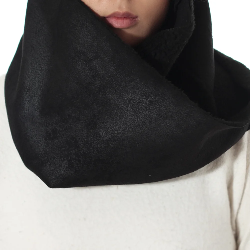 Infinity Snood Black — Isabel Wong